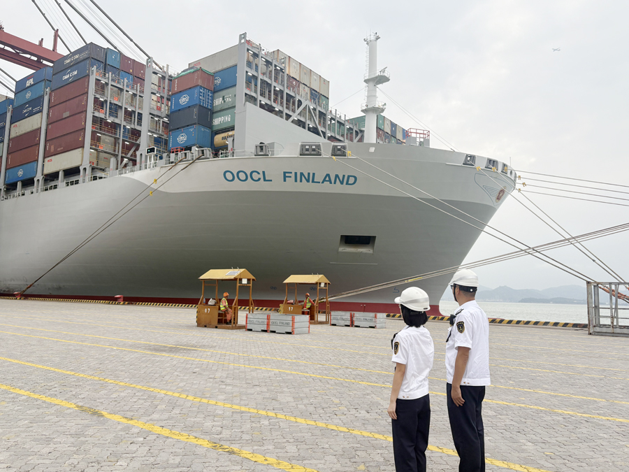 鏈接內(nèi)陸與海洋：廈門港開辟內(nèi)貿(mào)新能源汽車運輸新通道